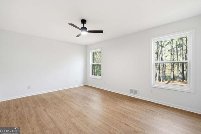 324 Hill Crest Circle, Woodstock, GA 30188