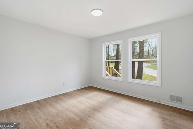 324 Hill Crest Circle, Woodstock, GA 30188