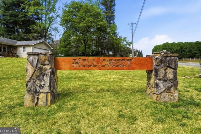 324 Hill Crest Circle, Woodstock, GA 30188