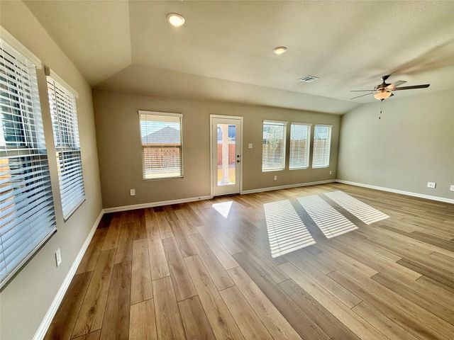 2104 Rannoch Drive, Sherman, TX 75092