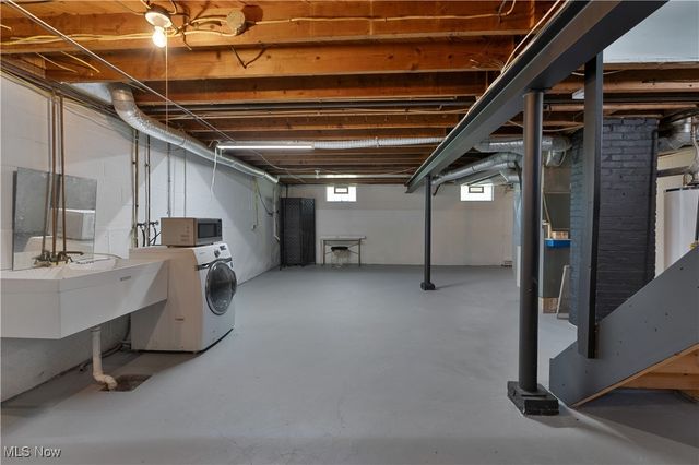 491 Spring Street, Struthers, OH 44471