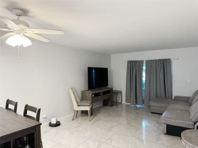 11651 Royal Palm Blvd 304, Coral Springs, FL 33065