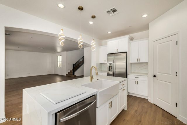 12956 N 94TH Avenue, Peoria, AZ 85381