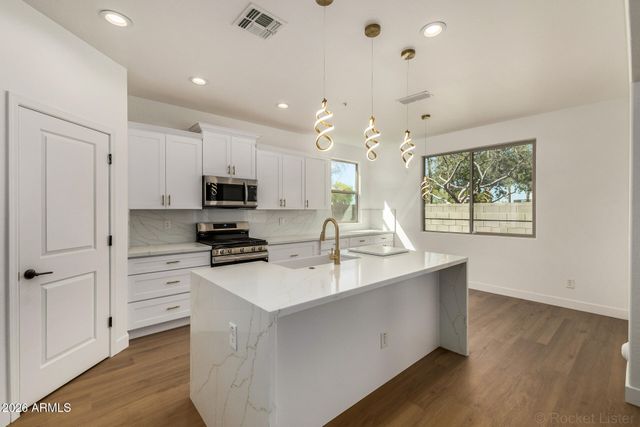 12956 N 94TH Avenue, Peoria, AZ 85381