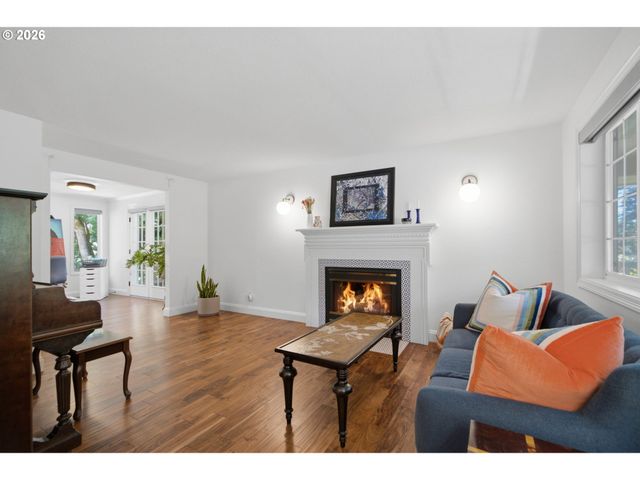 4875 Se HILL Rd, Milwaukie, OR 97267