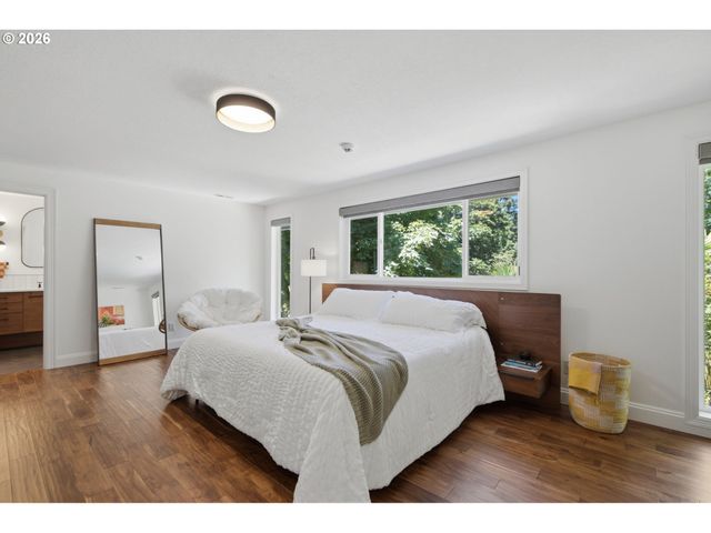 4875 Se HILL Rd, Milwaukie, OR 97267