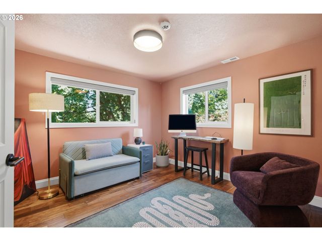 4875 Se HILL Rd, Milwaukie, OR 97267