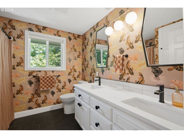 4875 Se HILL Rd, Milwaukie, OR 97267