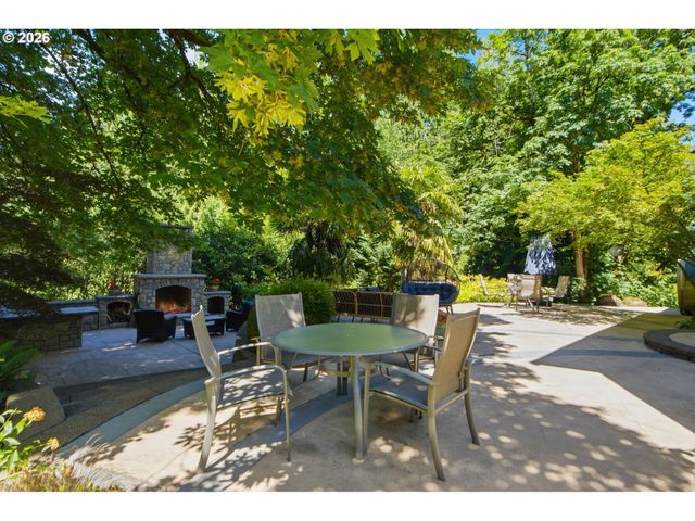 4875 Se HILL Rd, Milwaukie, OR 97267