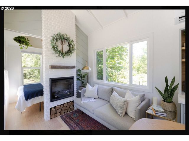 4875 Se HILL Rd, Milwaukie, OR 97267