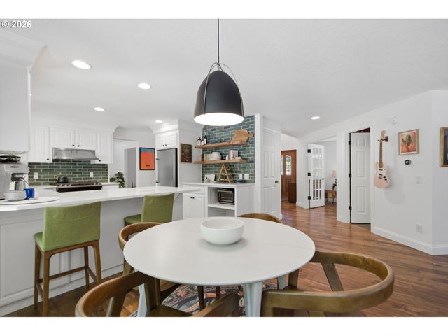 4875 Se HILL Rd, Milwaukie, OR 97267