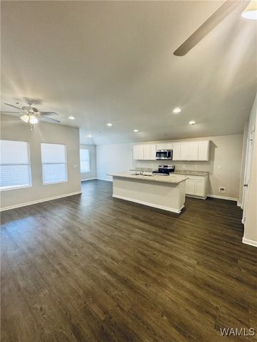 16417 Creek, Moundville, AL 35474