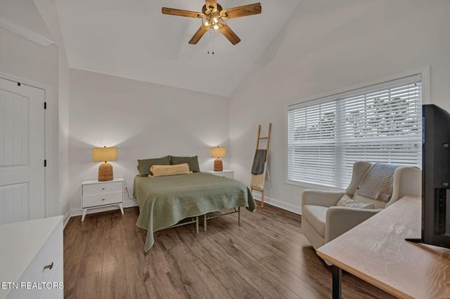 127 Cardin St, Etowah, TN 37331