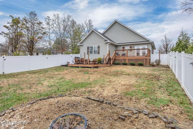 127 Cardin St, Etowah, TN 37331