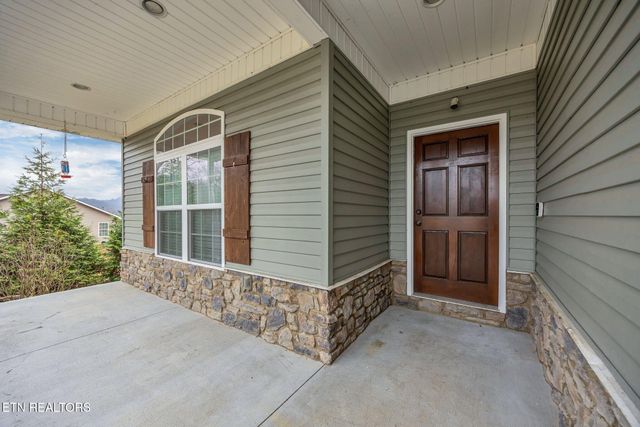 127 Cardin St, Etowah, TN 37331