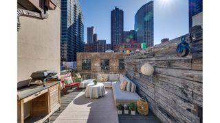 226 E 95TH Street # 506, New York City, NY 10128