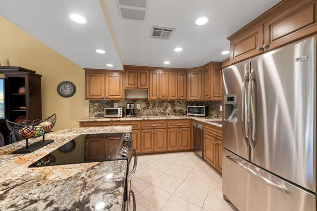40632 La Costa Circle E, Palm Desert, CA 92211