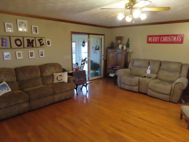 1940 Sharkey Road, Morehead, KY 40351