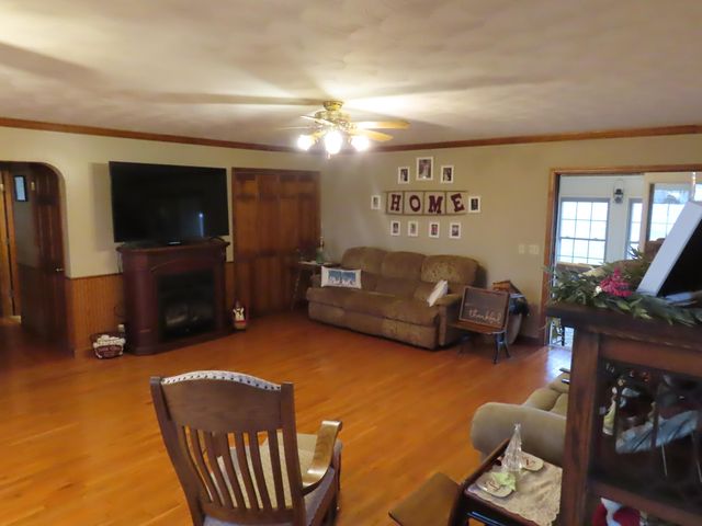 1940 Sharkey Road, Morehead, KY 40351