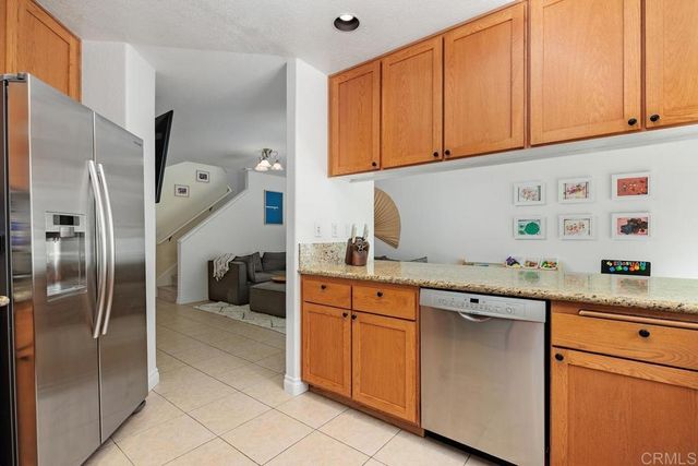 6819 XANA WAY, Carlsbad, CA 92009