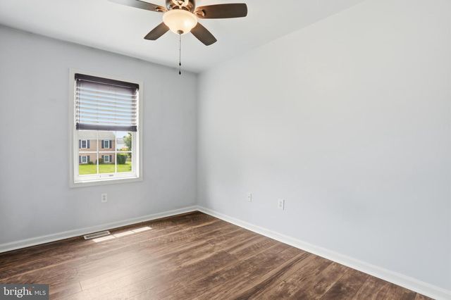 15932 HIBISCUS DR, Hagerstown, MD 21740