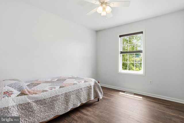 15932 HIBISCUS DR, Hagerstown, MD 21740