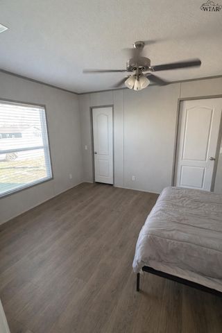 12064 N 7TH STREET, Vernon, TX 76384