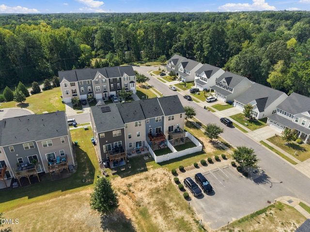 524 Autumn Cure Court, Fuquay Varina, NC 27526