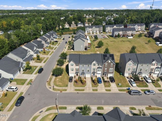 524 Autumn Cure Court, Fuquay Varina, NC 27526