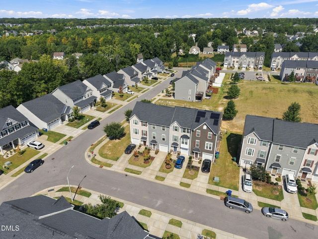 524 Autumn Cure Court, Fuquay Varina, NC 27526