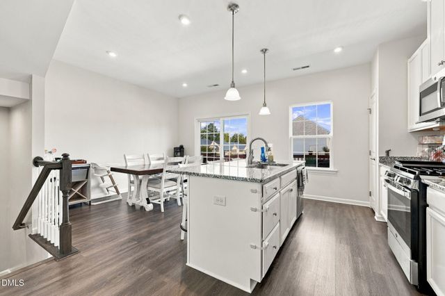 524 Autumn Cure Court, Fuquay Varina, NC 27526