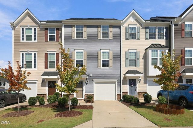 524 Autumn Cure Court, Fuquay Varina, NC 27526