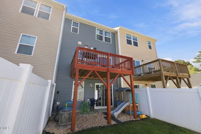 524 Autumn Cure Court, Fuquay Varina, NC 27526