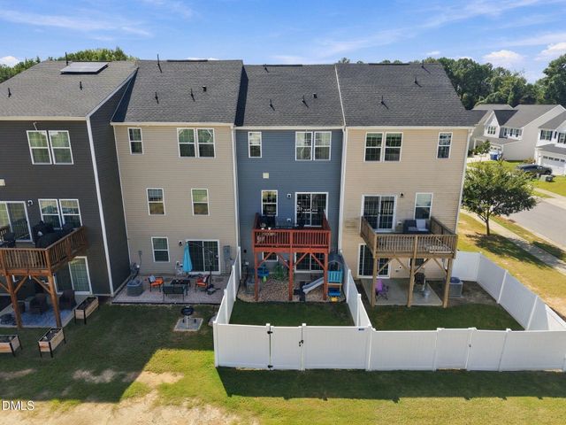 524 Autumn Cure Court, Fuquay Varina, NC 27526