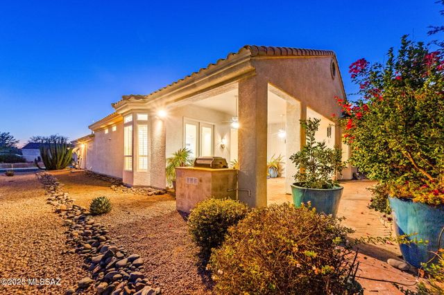 13122 Rivercane Loop, Marana, AZ 85658