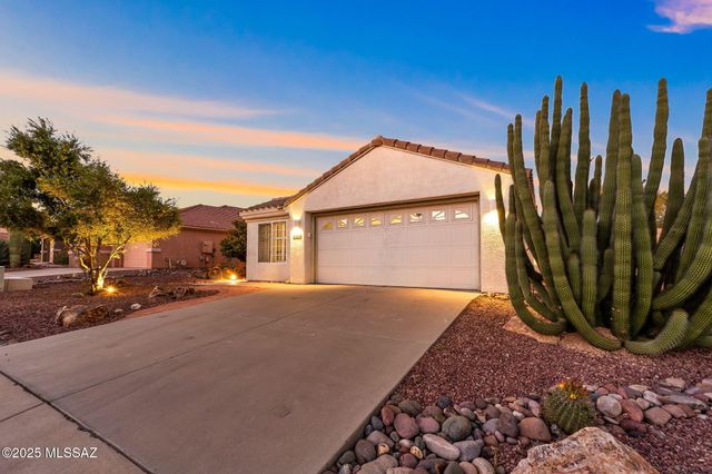 13122 Rivercane Loop, Marana, AZ 85658