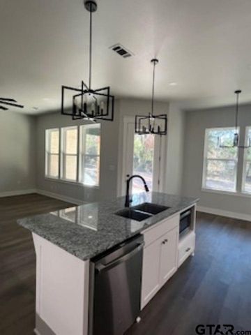 140 CR 2766, Mineola, TX 75773