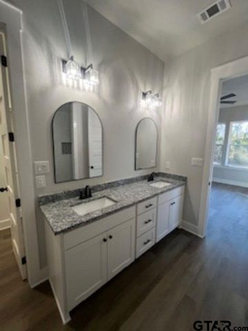 140 CR 2766, Mineola, TX 75773