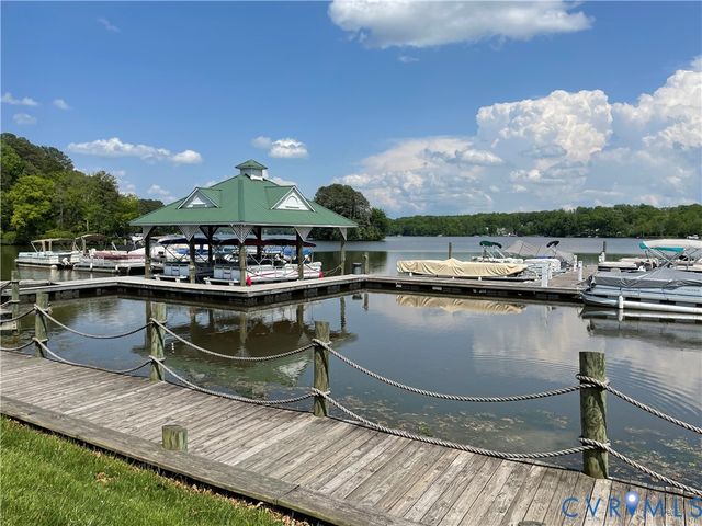 5225 Clipper Cove Rd, Midlothian, VA 23112