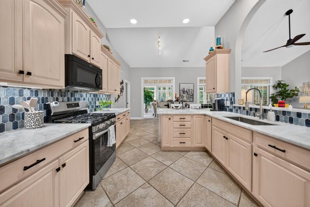162 Prestwick Dr., Pawleys Island, SC 29585