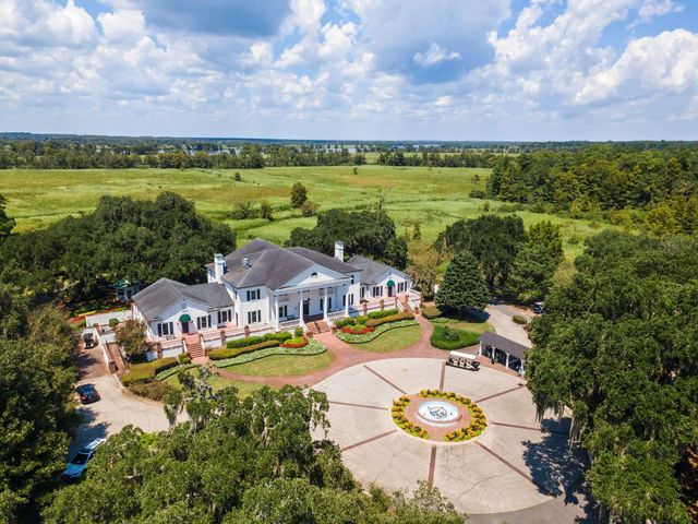 162 Prestwick Dr., Pawleys Island, SC 29585