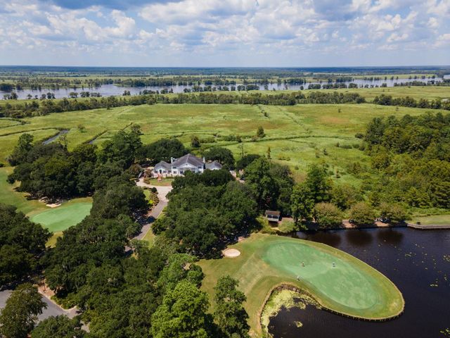 162 Prestwick Dr., Pawleys Island, SC 29585