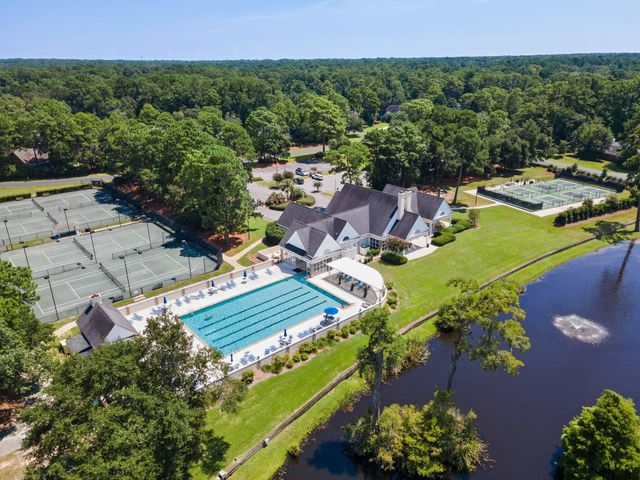 162 Prestwick Dr., Pawleys Island, SC 29585