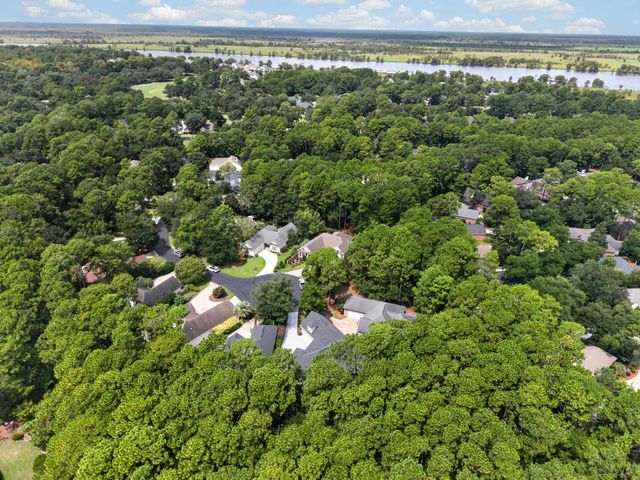 162 Prestwick Dr., Pawleys Island, SC 29585
