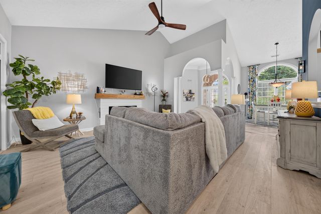 162 Prestwick Dr., Pawleys Island, SC 29585