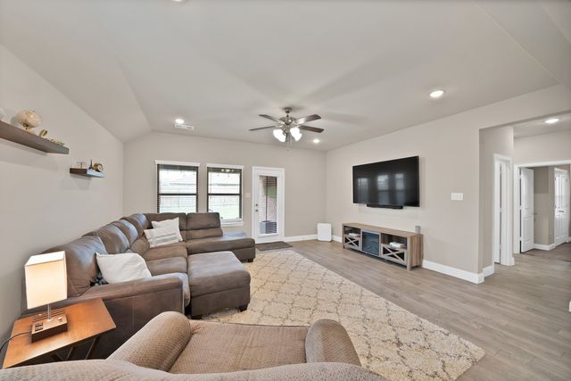 2299 Templin Avenue, Forney, TX 75126