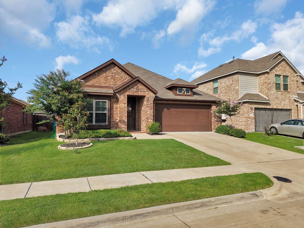 2299 Templin Avenue, Forney, TX 75126