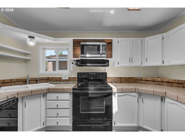 12450 Sw FISCHER Rd 268, Portland, OR 97224