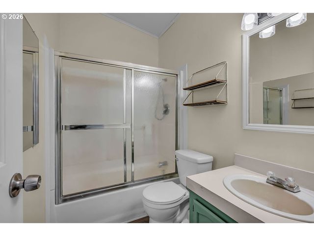 12450 Sw FISCHER Rd 268, Portland, OR 97224