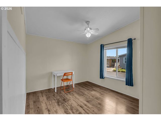 12450 Sw FISCHER Rd 268, Portland, OR 97224